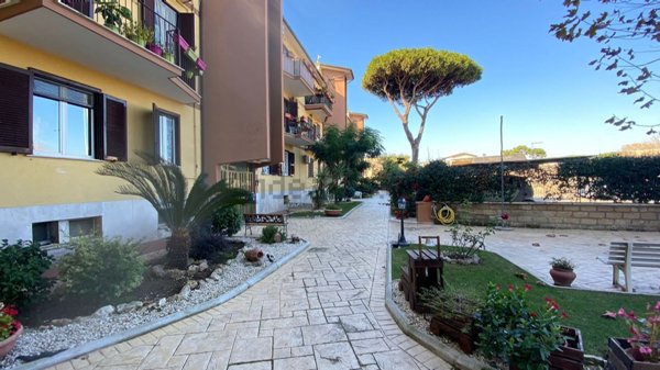 appartamento in vendita a Roma in zona Ostia