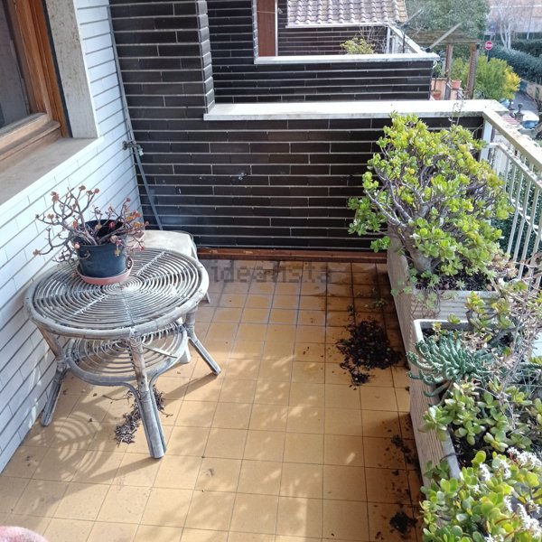 appartamento in vendita a Roma in zona Appio Pignatelli