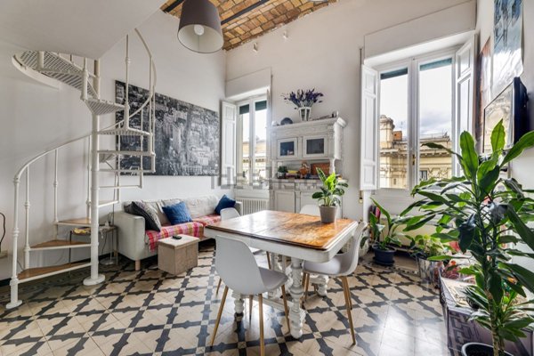 appartamento in vendita a Roma in zona San Saba - Ripa