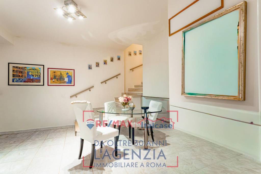 casa indipendente in vendita a Roma in zona Massimina/Casal Lumbroso