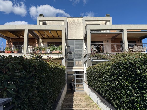 appartamento in vendita a Roma in zona Castel di Leva