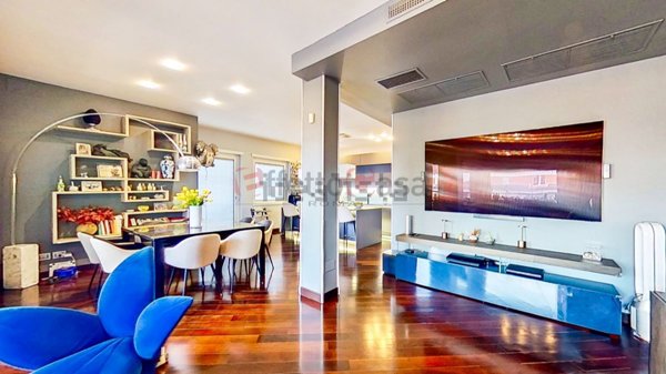 appartamento in vendita a Roma in zona Tomba di Nerone