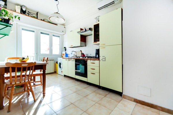 appartamento in vendita a Roma in zona Appio Latino