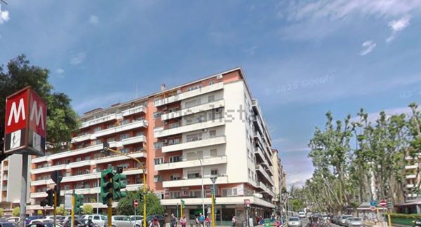 appartamento in vendita a Roma in zona Appio Claudio