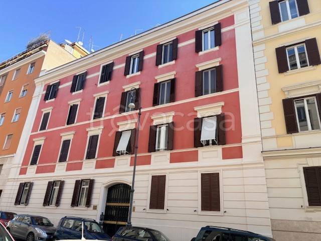 appartamento in vendita a Roma in zona Esquilino