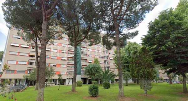 appartamento in vendita a Roma in zona Ostiense
