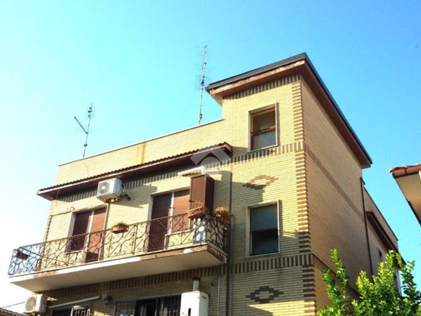 appartamento in vendita a Roma in zona Tor Vergata/Torrenova