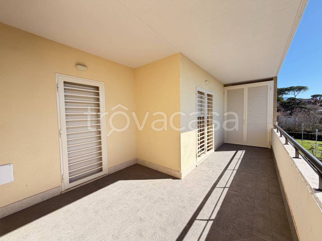 appartamento in vendita a Roma in zona Osteria del Curato