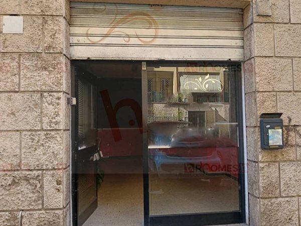 negozio in vendita a Roma in zona Monte Sacro/Talenti