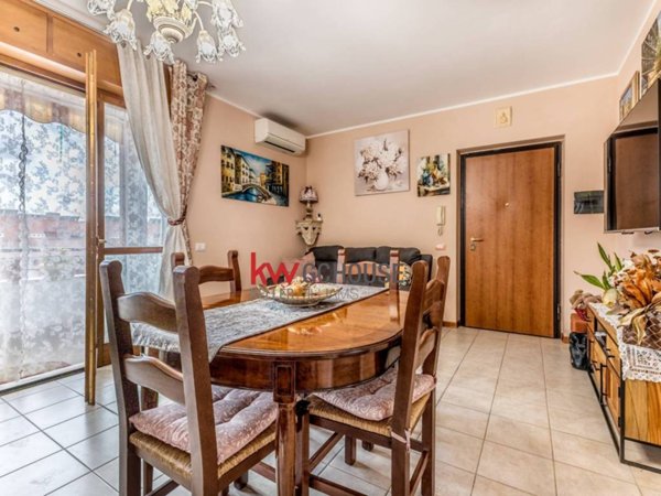 appartamento in vendita a Roma in zona Finocchio