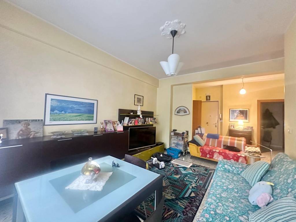 appartamento in vendita a Roma in zona Appio Claudio