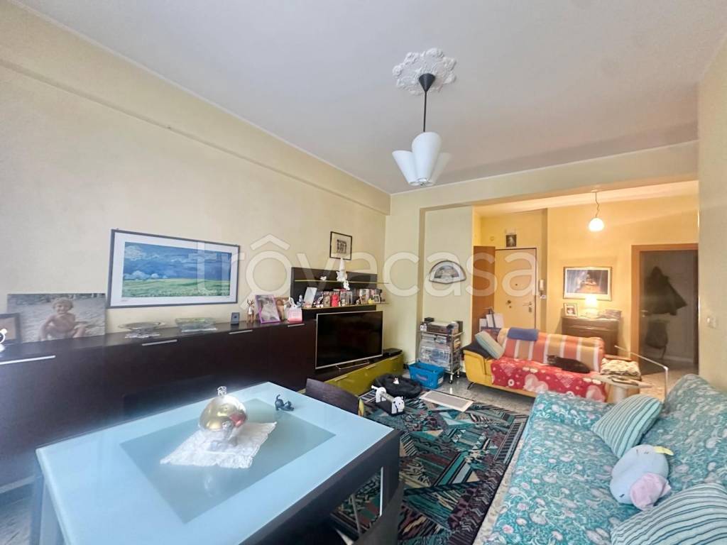 appartamento in vendita a Roma in zona Appio Claudio