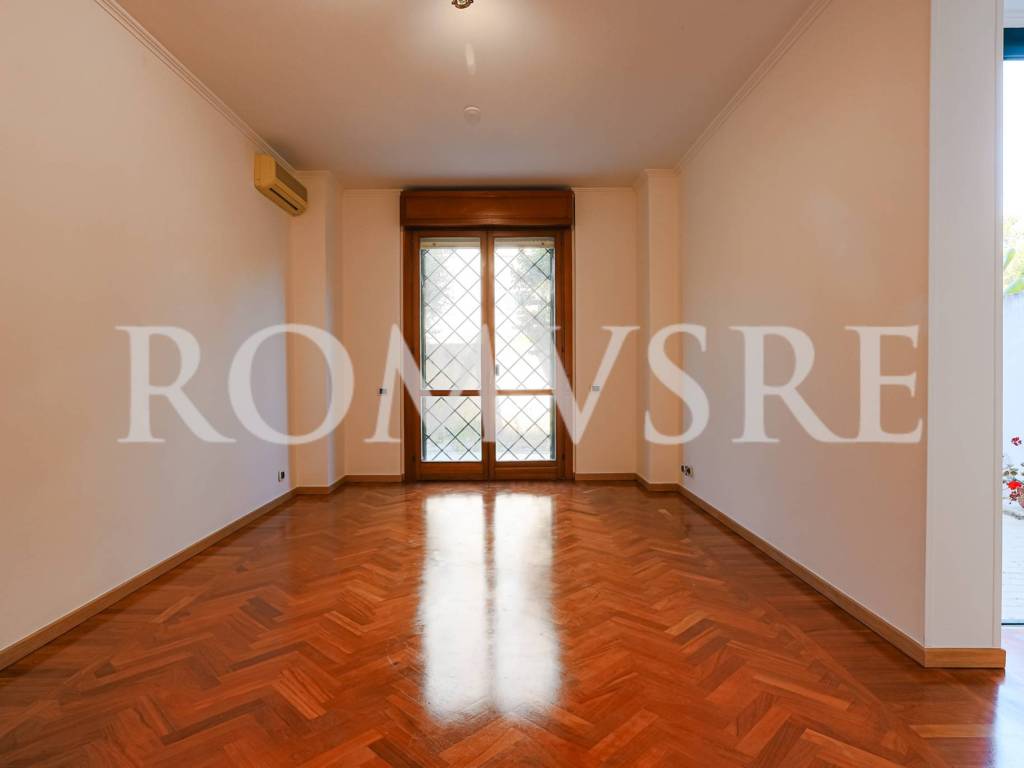 appartamento in vendita a Roma in zona Torrino