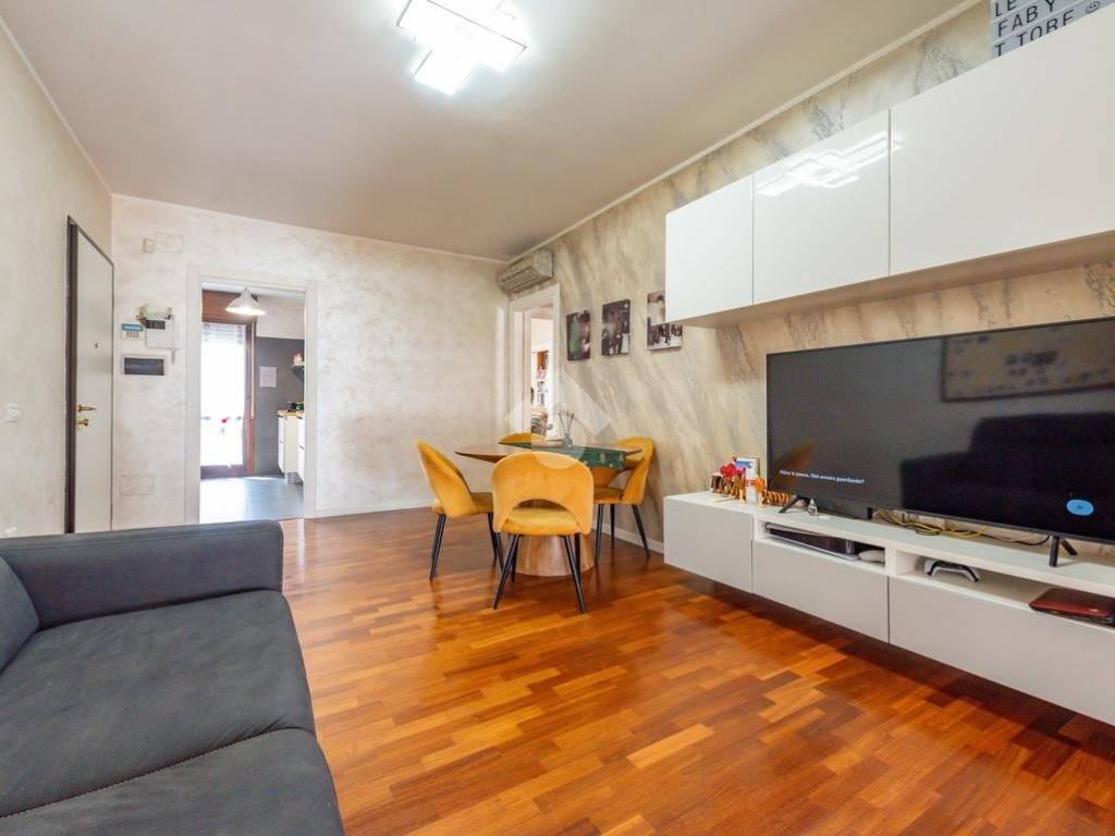 appartamento in vendita a Roma in zona Ponte Mammolo