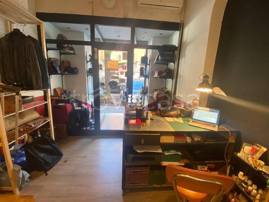 negozio in vendita a Roma in zona Rione Prati