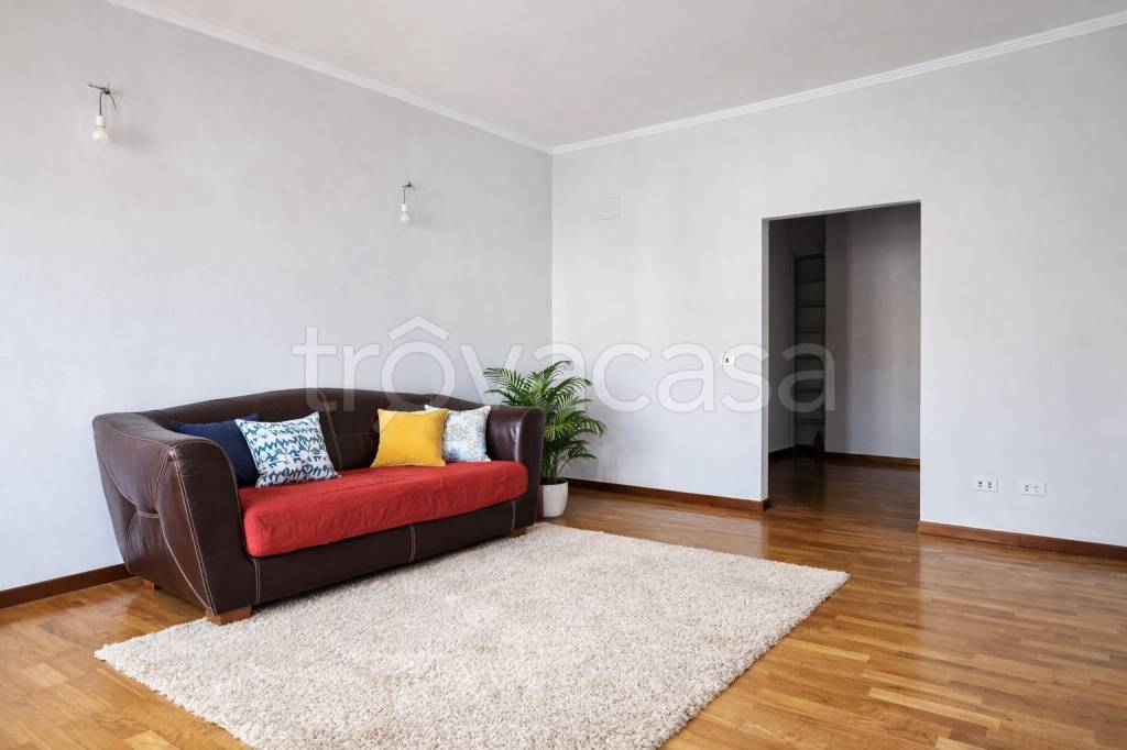 appartamento in vendita a Roma in zona Ostia