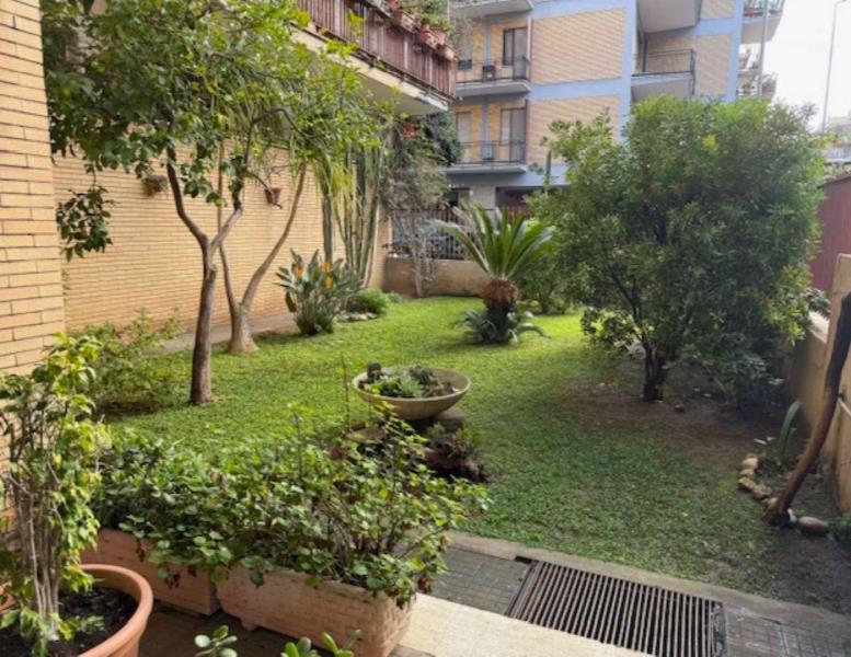 appartamento in vendita a Roma in zona Ostia