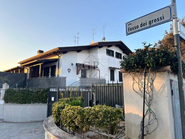 casa indipendente in vendita a Roma in zona Olgiata