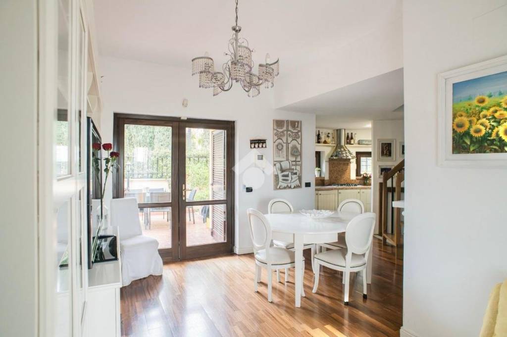 casa indipendente in vendita a Roma