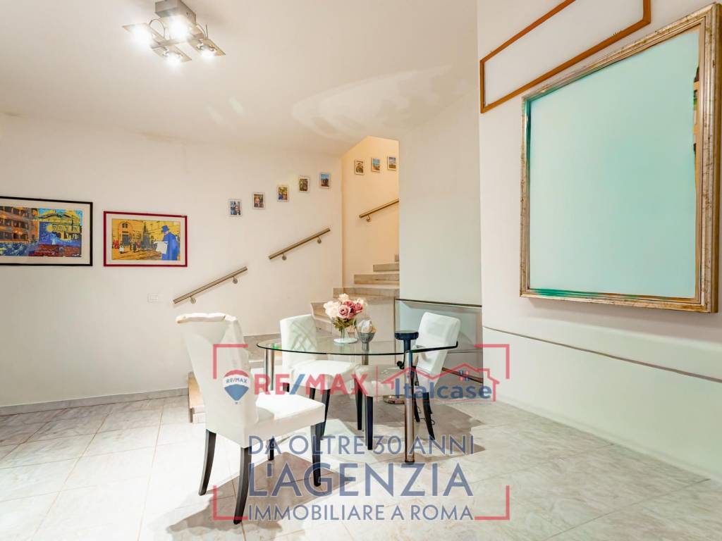casa indipendente in vendita a Roma in zona Massimina/Casal Lumbroso