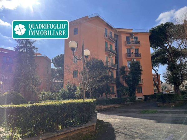 appartamento in vendita a Roma in zona Ostiense