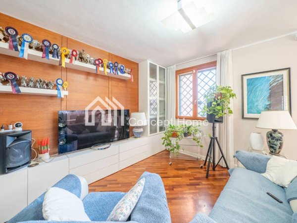 casa indipendente in vendita a Roma in zona Pantan Monastero
