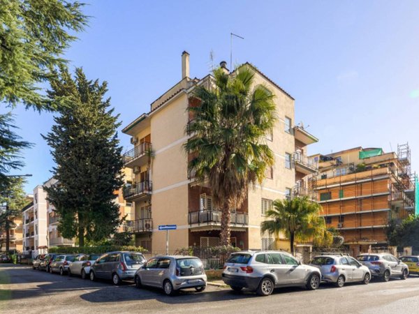 appartamento in vendita a Roma in zona Monte Sacro/Talenti