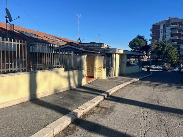 appartamento in vendita a Roma in zona Torrino