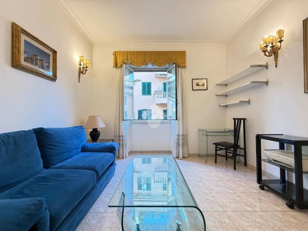 appartamento in vendita a Roma in zona Gianicolense