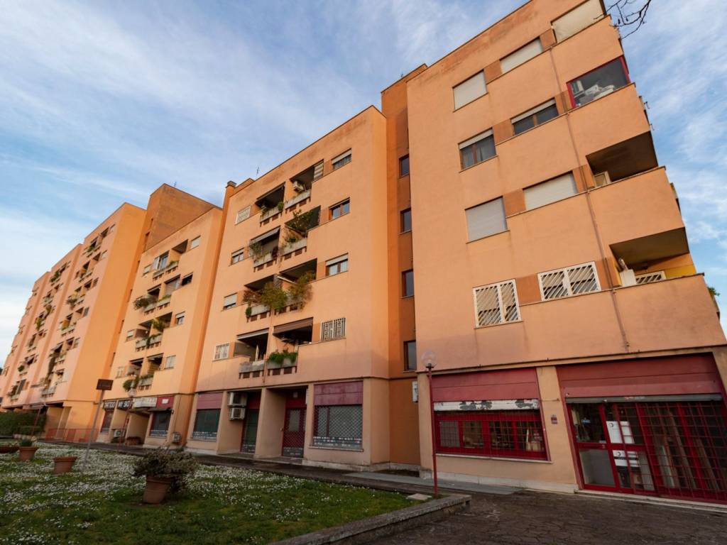 appartamento in vendita a Roma in zona Ponte Mammolo