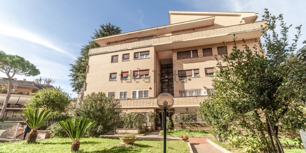 appartamento in vendita a Roma