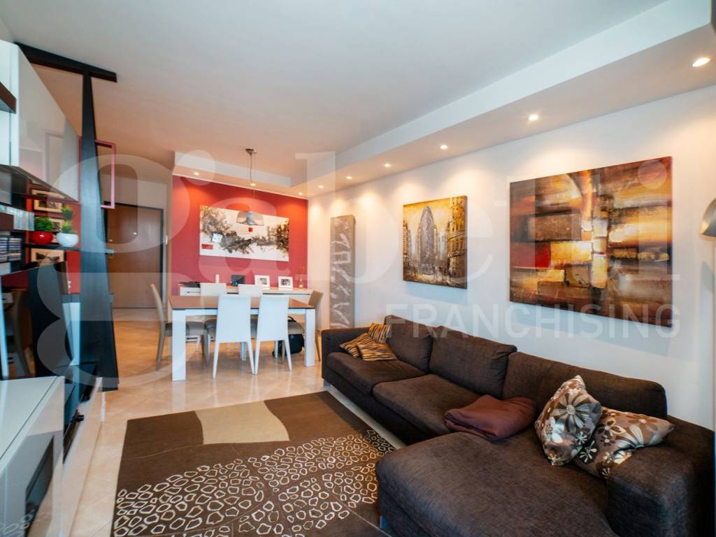 appartamento in vendita a Roma in zona EUR