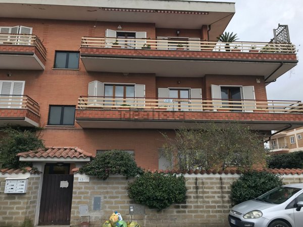 appartamento in vendita a Roma in zona Massimina/Casal Lumbroso