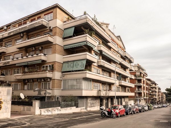 appartamento in vendita a Roma in zona Aurelio