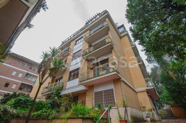 appartamento in vendita a Roma in zona Tor di Quinto