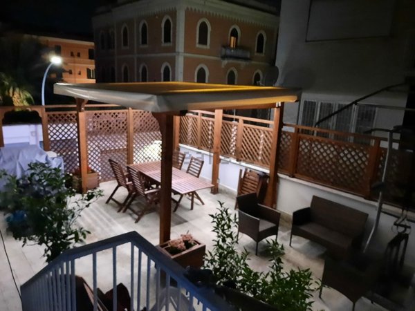 appartamento in vendita a Roma in zona Appio Latino