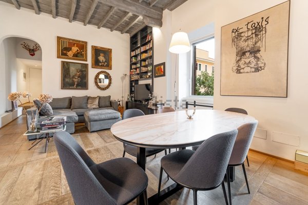 appartamento in vendita a Roma in zona Trastevere