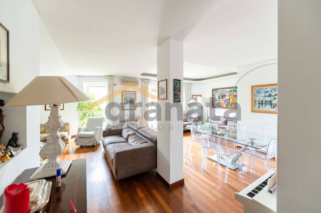 appartamento in vendita a Roma