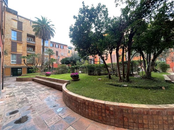 appartamento in vendita a Roma in zona Campo Marzio