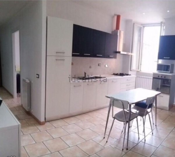 appartamento in vendita a Roma in zona Appio Latino