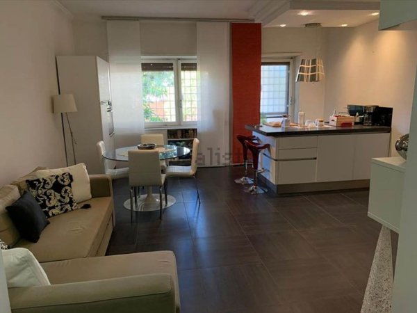 appartamento in vendita a Roma in zona EUR