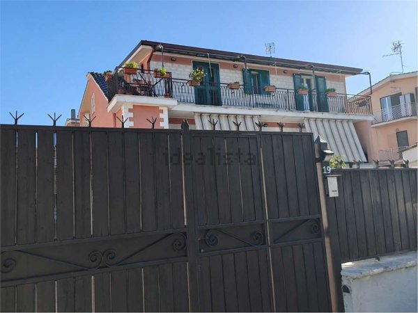 appartamento in vendita a Roma in zona Acilia