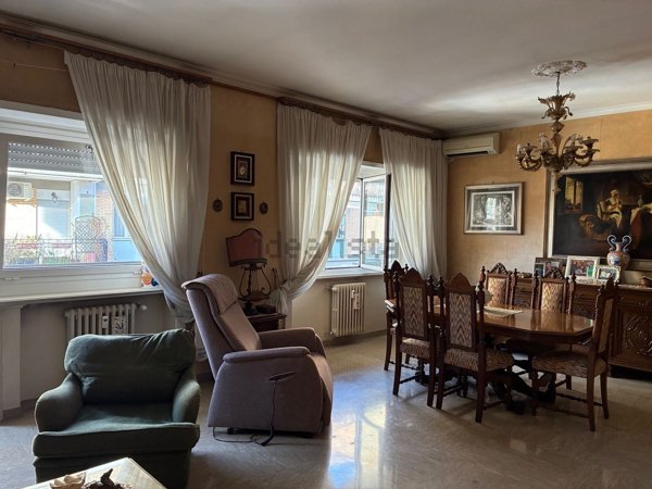 appartamento in vendita a Roma in zona Gianicolense