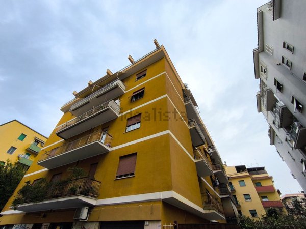 appartamento in vendita a Roma in zona Prenestino-Labicano