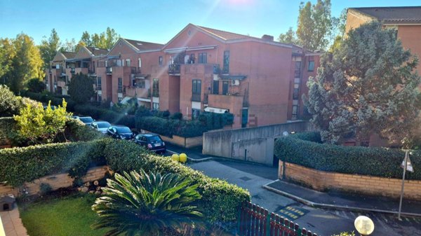 appartamento in vendita a Roma in zona Ostiense