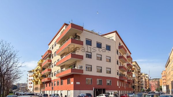 appartamento in vendita a Roma in zona Della Vittoria