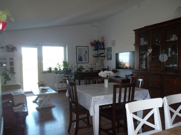 appartamento in vendita a Roma in zona Osteria Nuova