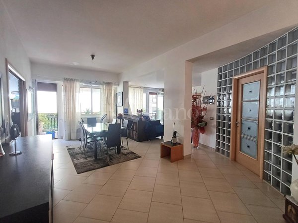 appartamento in vendita a Roma in zona Tor di Quinto