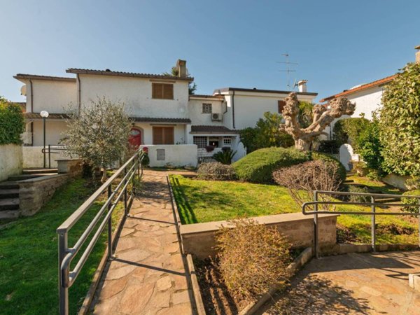 casa indipendente in vendita a Roma in zona Olgiata