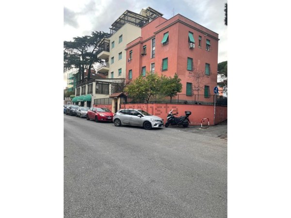 appartamento in vendita a Roma in zona Prenestino-Labicano